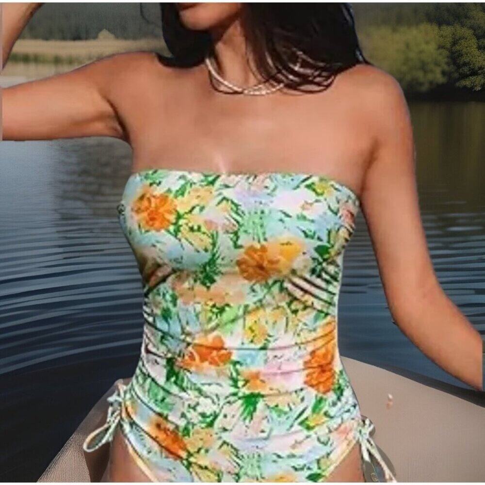 CUPSHE Women One Piece Swimsuit Size M Floral Strapless Ruched Side Tie NWT